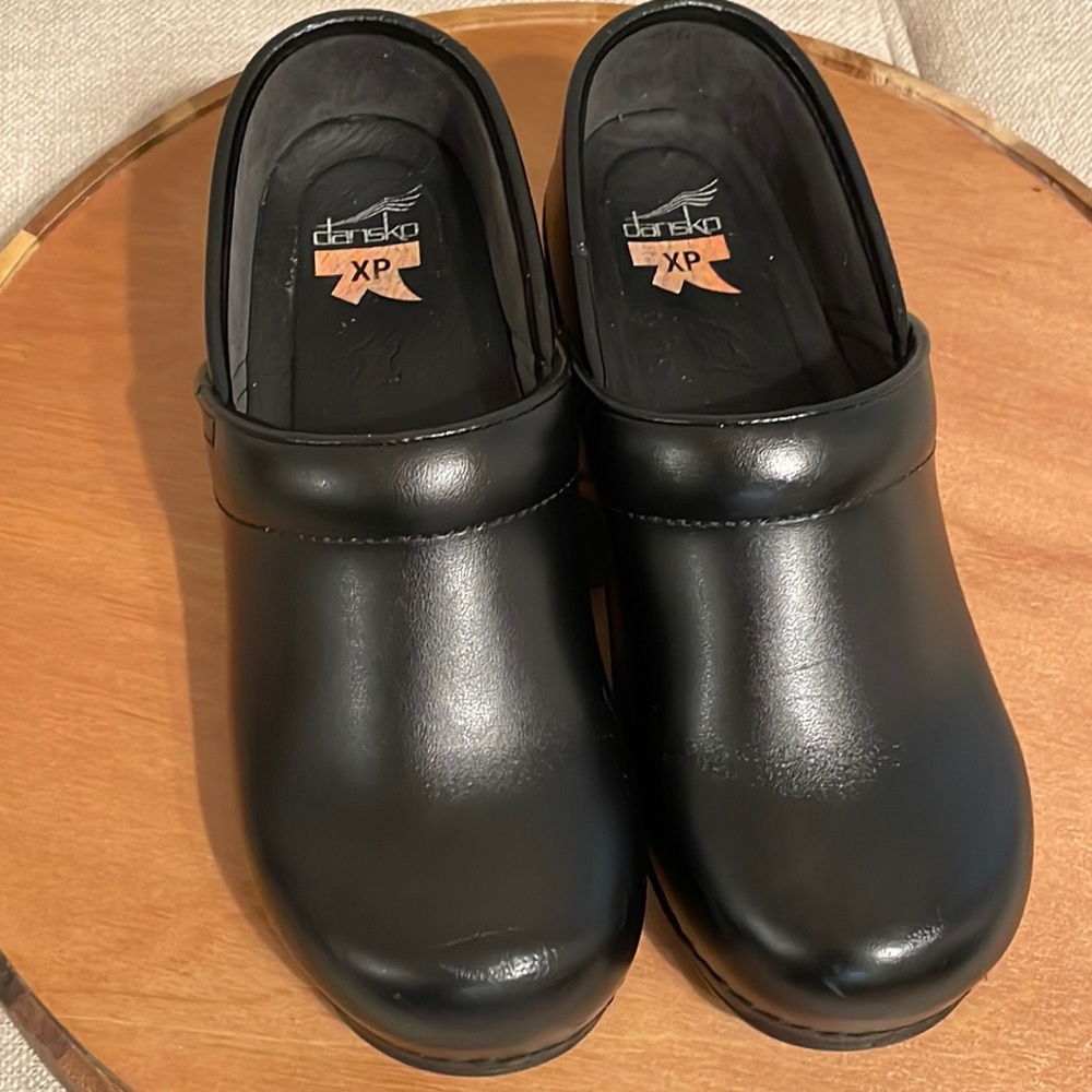 Dansko XP Black Waterproof Slip-On. Women’s 38/7.5/8